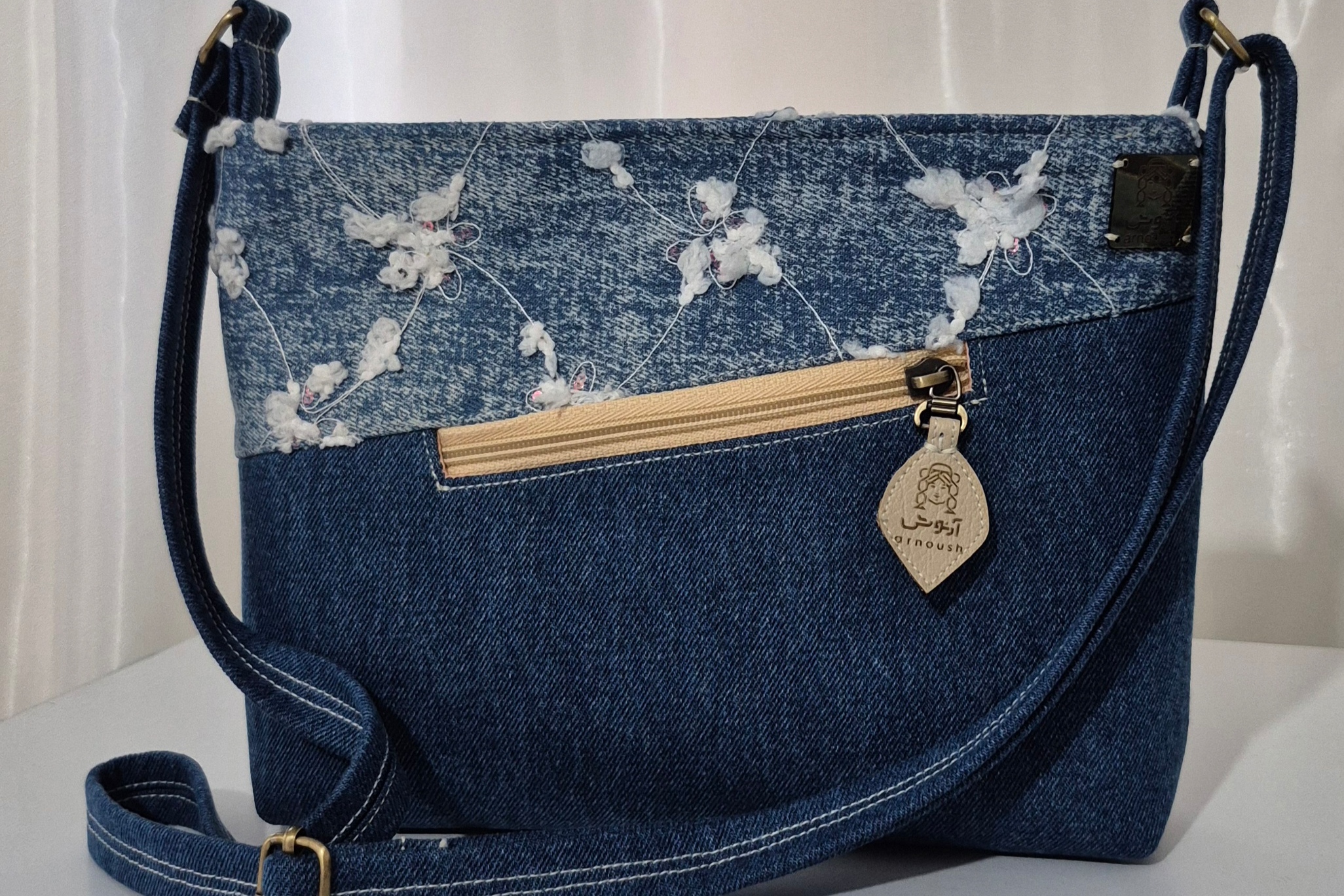 کیف زنانه یک طرفه جین آرنوش فرین Crossbody Bag